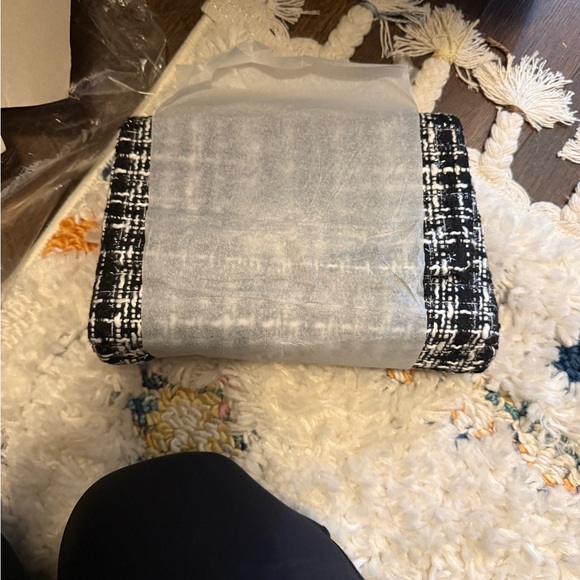 Badgley Mischka Black & White Tweed Crossbody with Chain - Picture 3 of 3